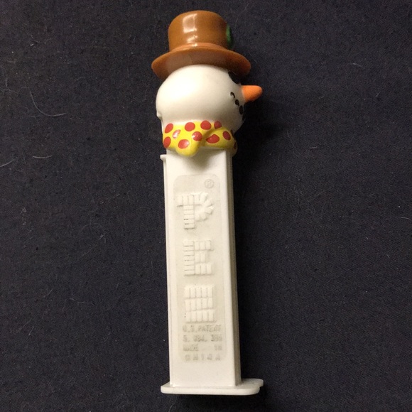 Vintage Snowman Collectible Pez - Picture 4 of 9